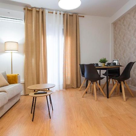 El Sueno De Carmelitas Con Parking Incluido - Apartamentos Aloha 托萊多 外观 照片