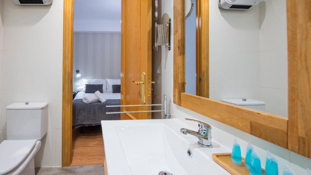 El Sueno De Carmelitas Con Parking Incluido - Apartamentos Aloha 托萊多 外观 照片