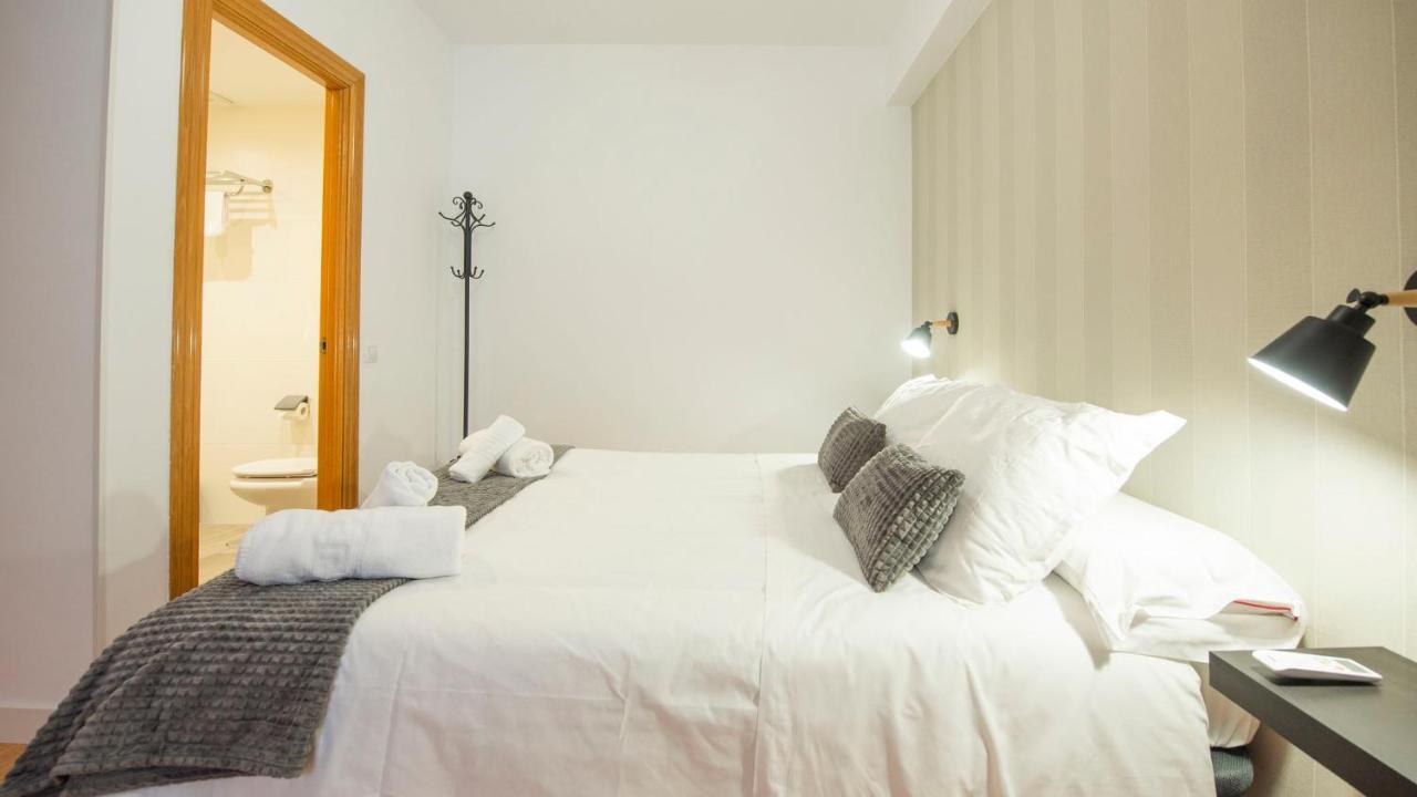 El Sueno De Carmelitas Con Parking Incluido - Apartamentos Aloha 托萊多 外观 照片